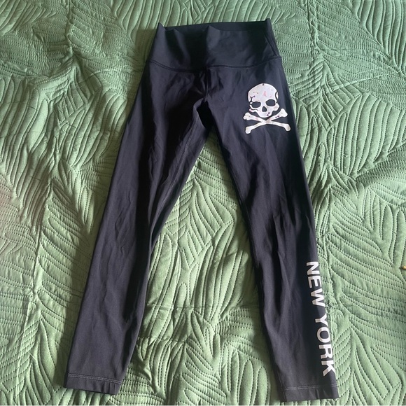 lululemon athletica Pants - Lululemon Soul Cycle Wunder Under Hi-Rise 25" - Size 6